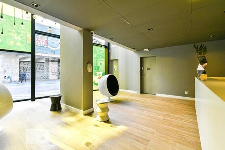 Studio à venda com 45m², 1 quarto e 1 vaga Studio à venda com 45m², 1 quarto e 1 vagaHall Social