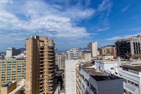 Vista da Sala de apartamento para alugar com 3 quartos, 80m² em Icaraí, Niterói