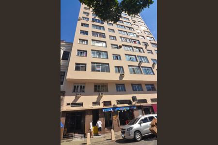 Apartamento para alugar com 52m², 2 quartos e sem vaga Apartamento para alugar com 52m², 2 quartos e sem vagaFachada