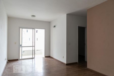 Sala de Apartamento com 3 quartos, 74m² Ponta da Praia