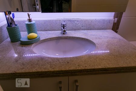 Apartamento para alugar com 54m², 1 quarto e 1 vagaBanheiro - Torneira