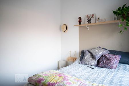 Quarto 2 de apartamento à venda com 3 quartos, 57m² em Santo Antônio, Porto Alegre