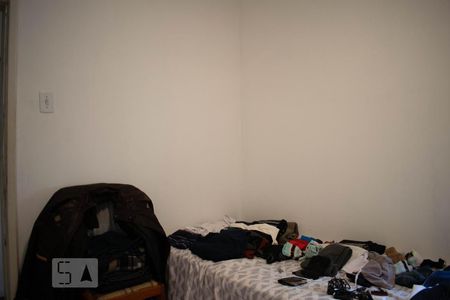 Quarto 1 de apartamento à venda com 3 quartos, 57m² em Santo Antônio, Porto Alegre