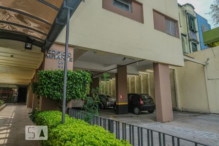 Apartamento à venda com 40m², 1 quarto e sem vaga Apartamento à venda com 40m², 1 quarto e sem vagaFachada