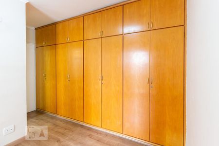 Apartamento para alugar com 96m², 3 quartos e 2 vagasQuarto Suíte - Armários