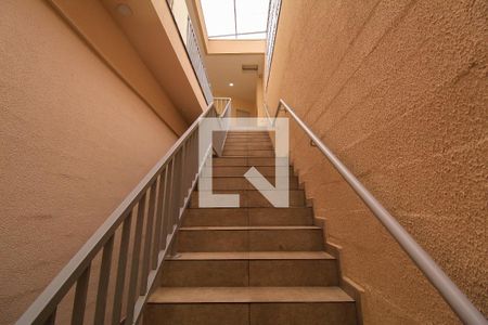 Apartamento para alugar com 44m², 1 quarto e sem vagaEscada