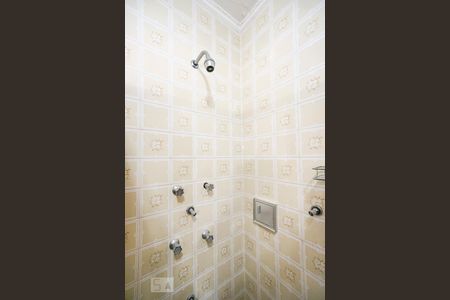 Casa para alugar com 268m², 3 quartos e 6 vagasChuveiro