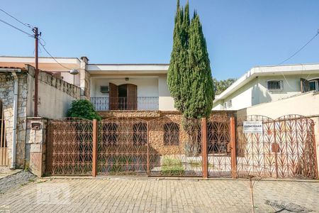 Casa para alugar com 268m², 3 quartos e 6 vagasFachada