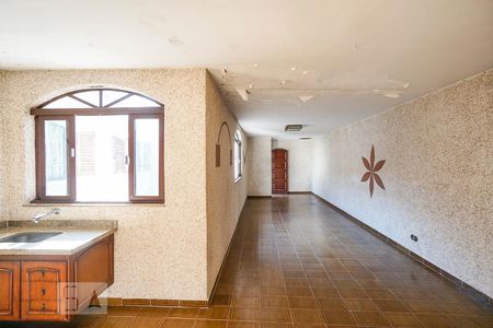 Casa para alugar com 268m², 3 quartos e 6 vagasSalão edícola