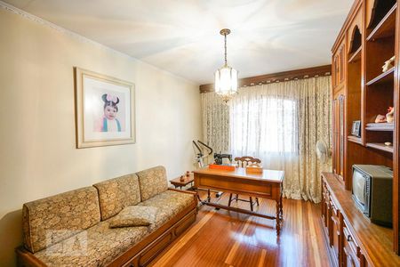 Casa para alugar com 268m², 3 quartos e 6 vagasQuarto 02