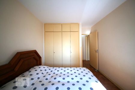 Apartamento à venda com 165m², 3 quartos e 1 vagaquarto 2