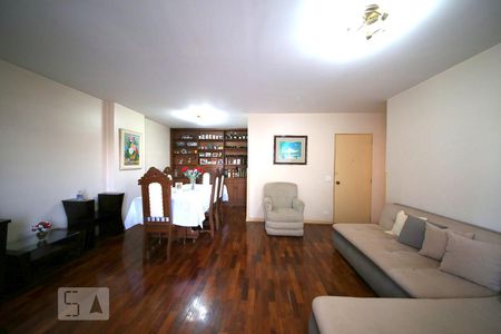 Apartamento à venda com 165m², 3 quartos e 1 vagaSala