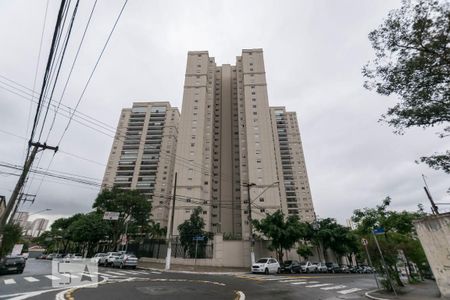 Apartamento à venda com 126m², 2 quartos e 2 vagas Apartamento à venda com 126m², 2 quartos e 2 vagasFachada
