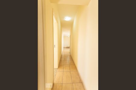 Apartamento à venda com 70m², 2 quartos e sem vagaCorredor