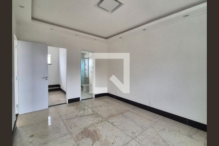 Apartamento à venda com 360m², 5 quartos e 2 vagas Apartamento à venda com 360m², 5 quartos e 2 vagasSuíte 3