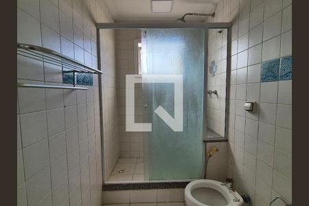 Apartamento à venda com 360m², 5 quartos e 2 vagas Apartamento à venda com 360m², 5 quartos e 2 vagasBanheiro da Suíte 3