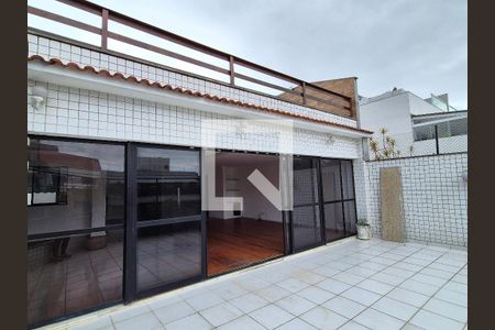 Apartamento à venda com 360m², 5 quartos e 2 vagas Apartamento à venda com 360m², 5 quartos e 2 vagasVaranda