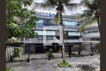 Apartamento à venda com 360m², 5 quartos e 2 vagas Apartamento à venda com 360m², 5 quartos e 2 vagasFachada