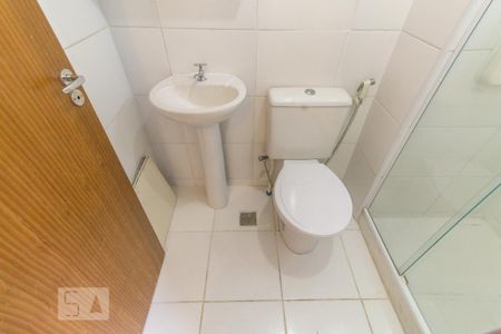 Apartamento para alugar com 70m², 3 quartos e 1 vaga Apartamento para alugar com 70m², 3 quartos e 1 vagaBanheiro da Suíte