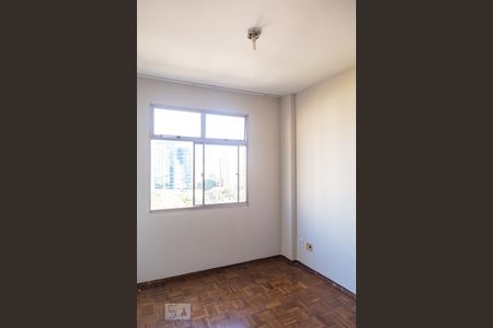 Quarto 1 de apartamento para alugar com 2 quartos, 100m² em Santa Efigênia, Belo Horizonte
