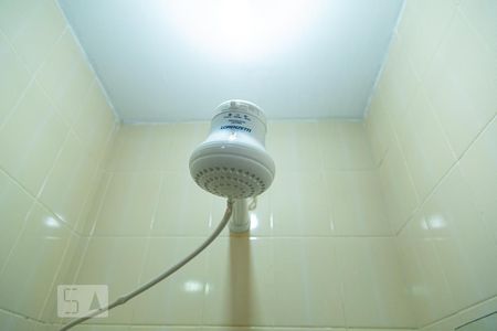 Apartamento para alugar com 100m², 3 quartos e 1 vaga Apartamento para alugar com 100m², 3 quartos e 1 vagaChuveiro do Banheiro Social