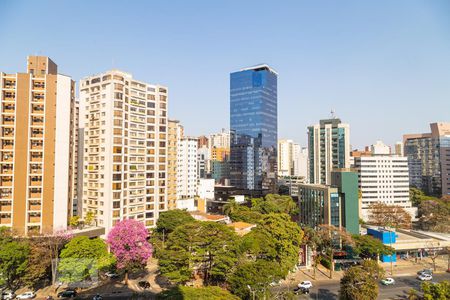 Vista da Sala de apartamento para alugar com 3 quartos, 100m² em Santa Efigênia, Belo Horizonte