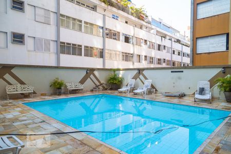 Apartamento para alugar com 100m², 3 quartos e 1 vaga Apartamento para alugar com 100m², 3 quartos e 1 vagaÁrea da Piscina