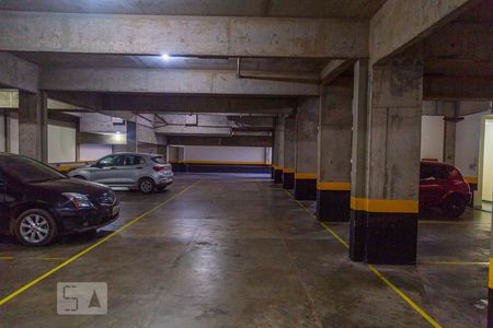 Apartamento para alugar com 100m², 3 quartos e 1 vaga Apartamento para alugar com 100m², 3 quartos e 1 vagaGaragem