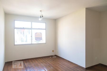Sala de apartamento para alugar com 3 quartos, 100m² em Santa Efigênia, Belo Horizonte
