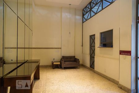 Apartamento para alugar com 100m², 3 quartos e 1 vaga Apartamento para alugar com 100m², 3 quartos e 1 vagaHall de Entrada