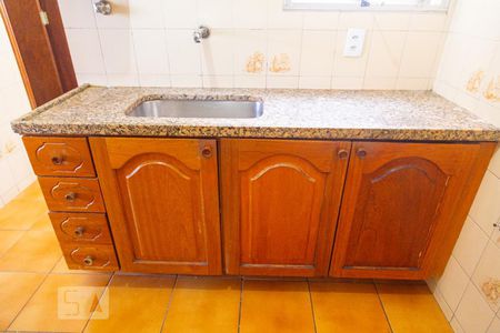 Apartamento para alugar com 100m², 3 quartos e 1 vaga Apartamento para alugar com 100m², 3 quartos e 1 vagaArmário da Cozinha