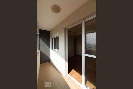 Apartamento para alugar com 71m², 2 quartos e 1 vagaVaranda