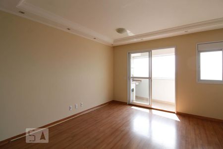 Apartamento para alugar com 71m², 2 quartos e 1 vagaSala