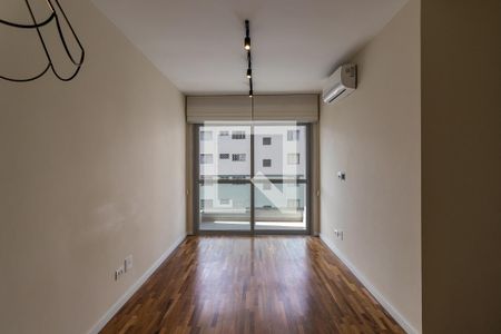 Sala de apartamento à venda com 2 quartos, 65m² em Vila Olímpia, São Paulo