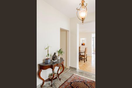 Casa à venda com 288m², 4 quartos e 6 vagasHall