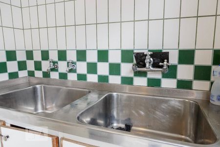 Casa à venda com 288m², 4 quartos e 6 vagasTanque