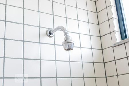 Casa à venda com 288m², 4 quartos e 6 vagasChuveiro