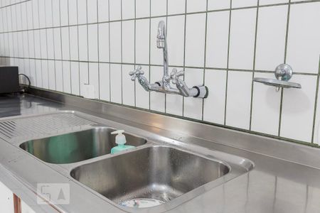 Casa à venda com 288m², 4 quartos e 6 vagasPia