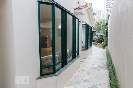 Casa à venda com 288m², 4 quartos e 6 vagasQuintal