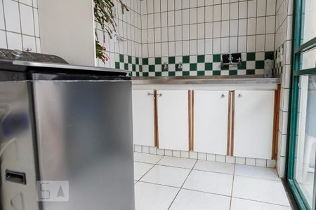 Casa à venda com 288m², 4 quartos e 6 vagasÁrea de Serviço