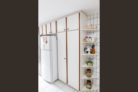 Casa à venda com 288m², 4 quartos e 6 vagasCozinha