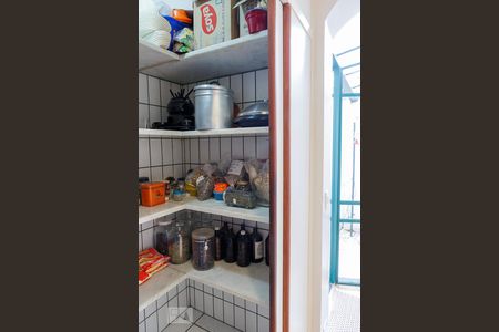 Casa à venda com 288m², 4 quartos e 6 vagasDispensa