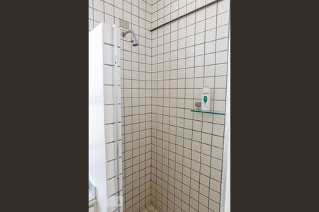 Casa à venda com 288m², 4 quartos e 6 vagasBanheiro 1