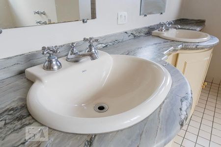 Casa à venda com 288m², 4 quartos e 6 vagasPia