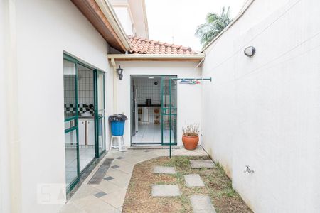 Casa à venda com 288m², 4 quartos e 6 vagasQuintal