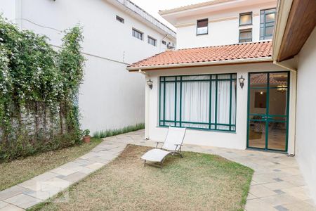 Casa à venda com 288m², 4 quartos e 6 vagasQuintal