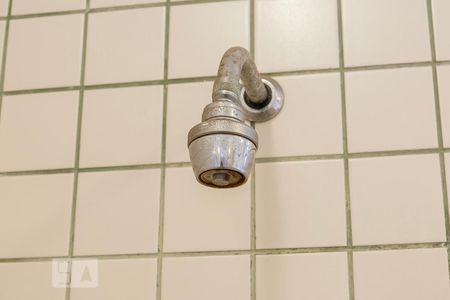 Casa à venda com 288m², 4 quartos e 6 vagasChuveiro