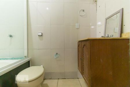 Casa para alugar com 350m², 3 quartos e 3 vagasBanheiro da Suíte