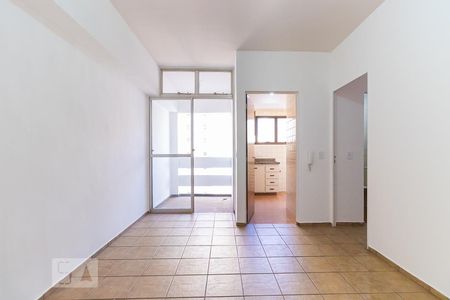Sala de apartamento para alugar com 1 quarto, 59m² em Centro, Campinas