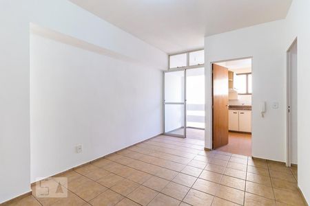Sala de apartamento para alugar com 1 quarto, 59m² em Centro, Campinas